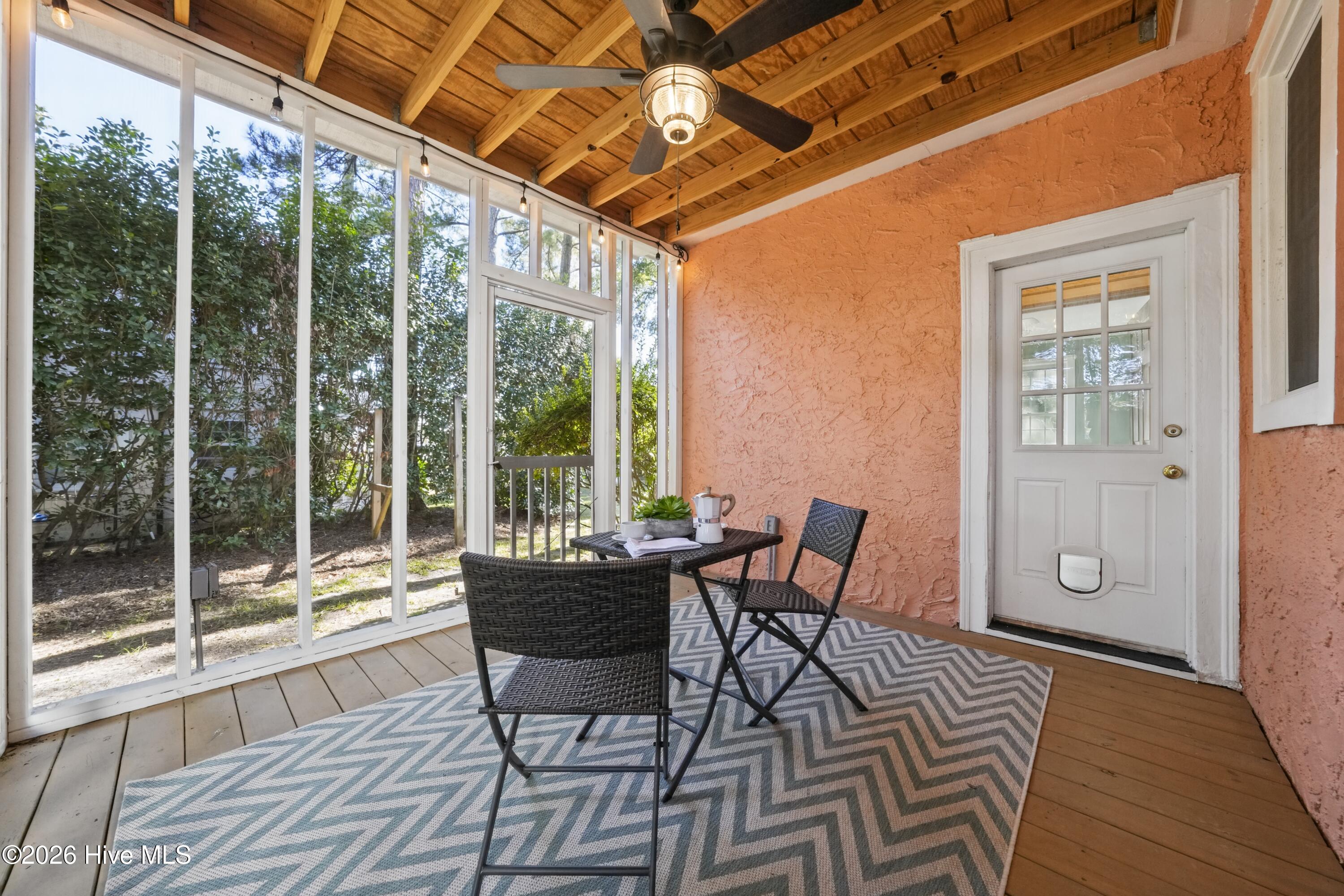 1411 Hawthorne Road