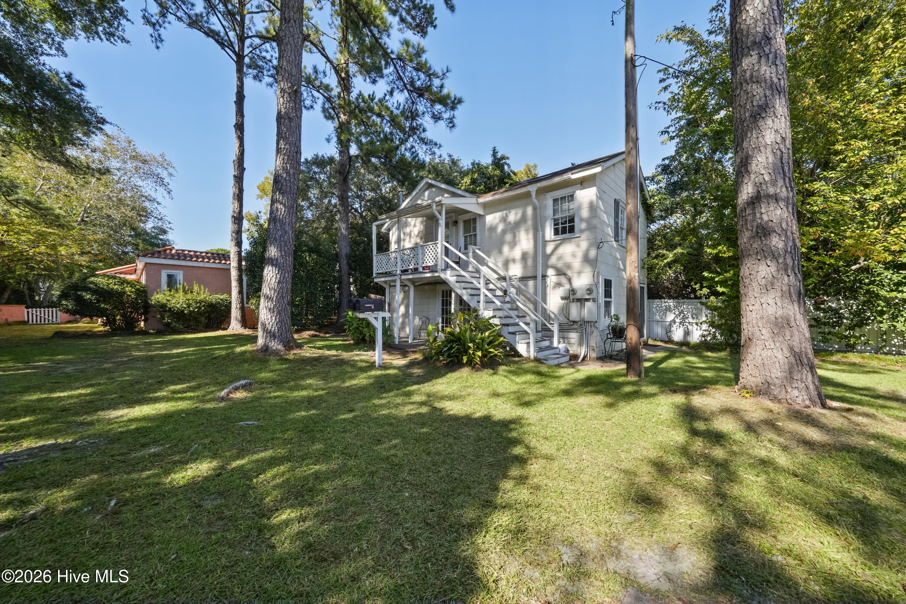 1411 Hawthorne Road