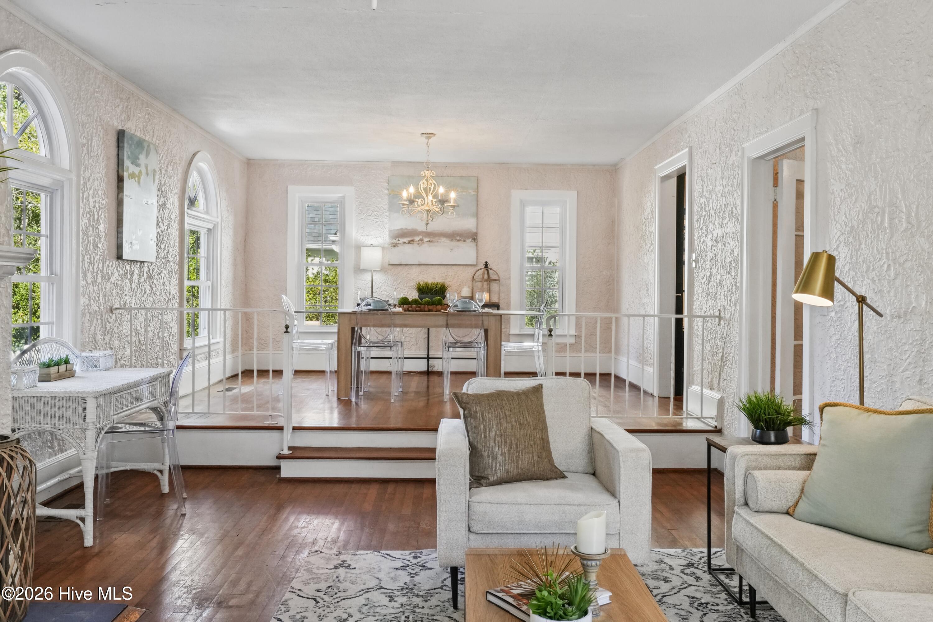 1411 Hawthorne Road
