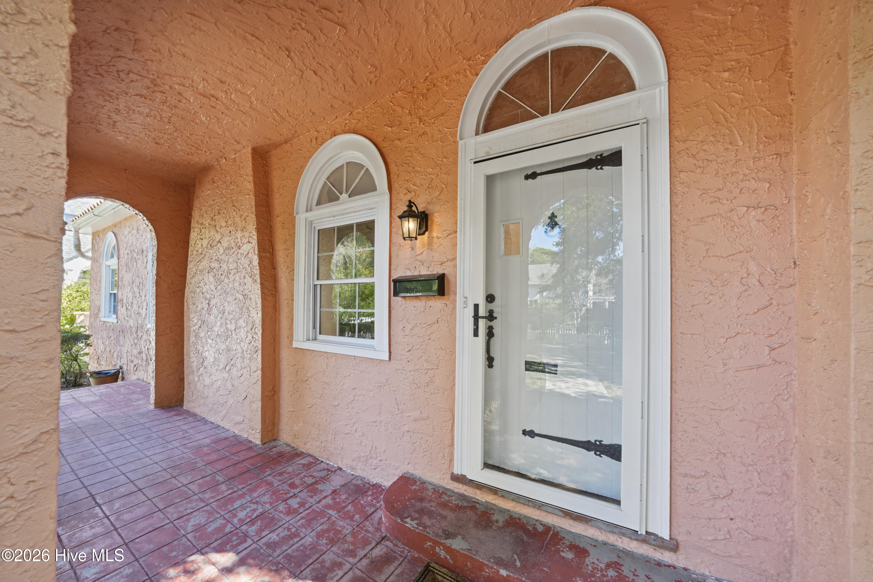 1411 Hawthorne Road