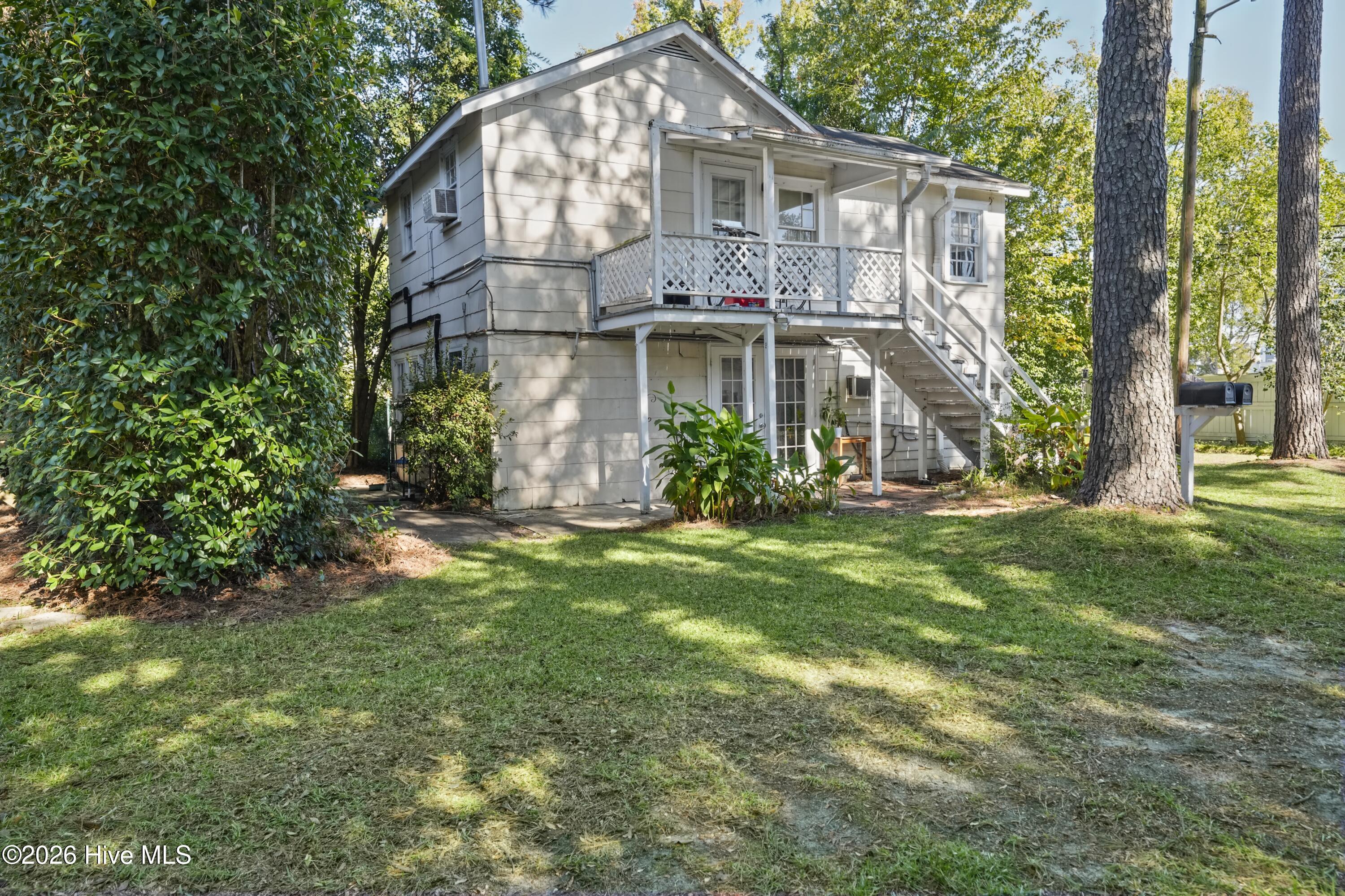 1411 Hawthorne Road