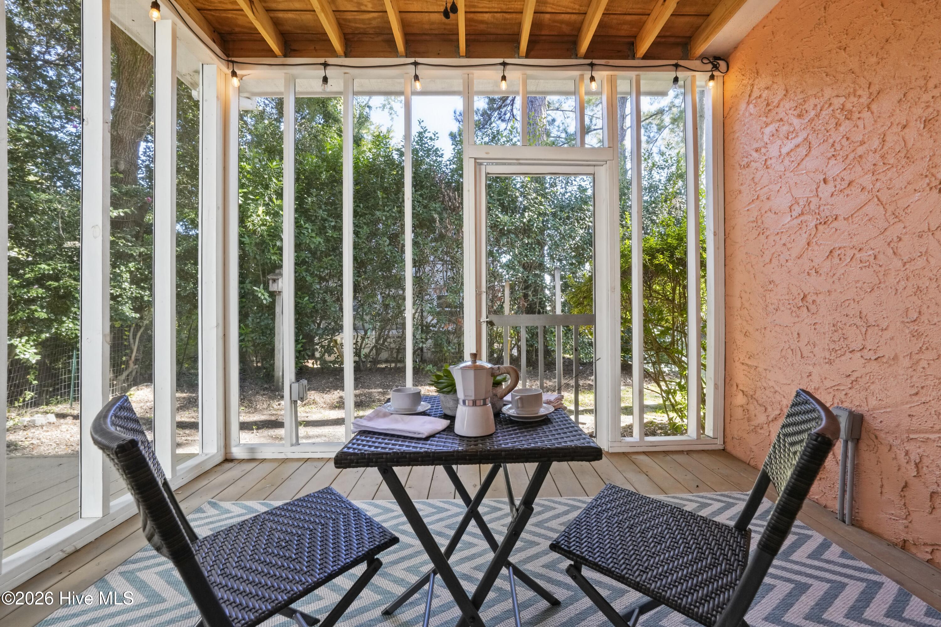 1411 Hawthorne Road