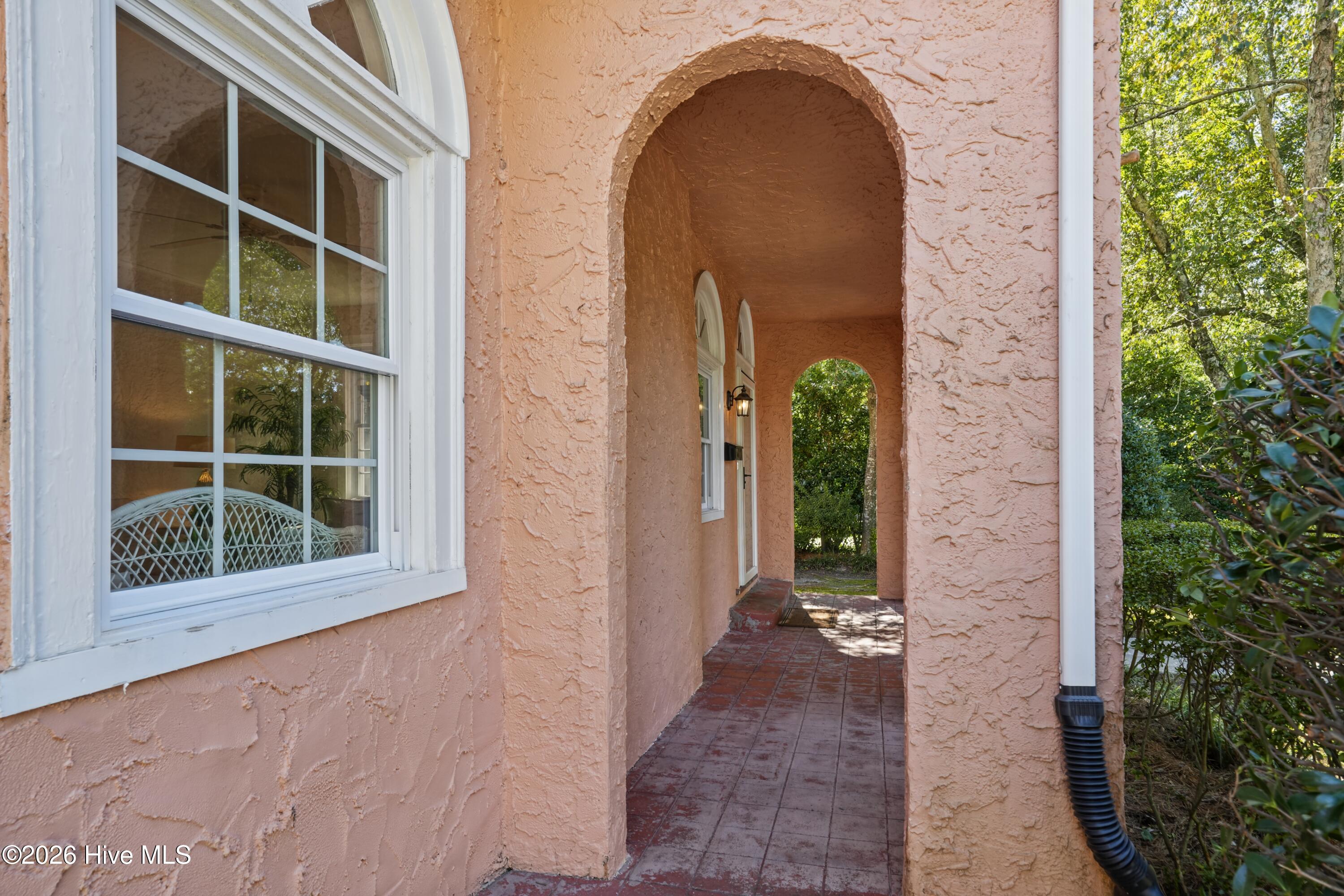 1411 Hawthorne Road
