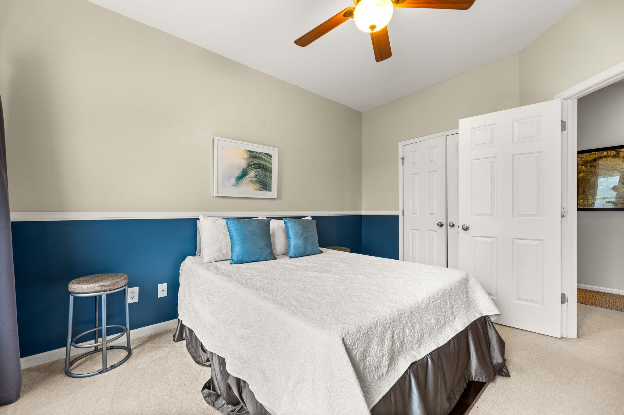 5253 Lenora Drive
