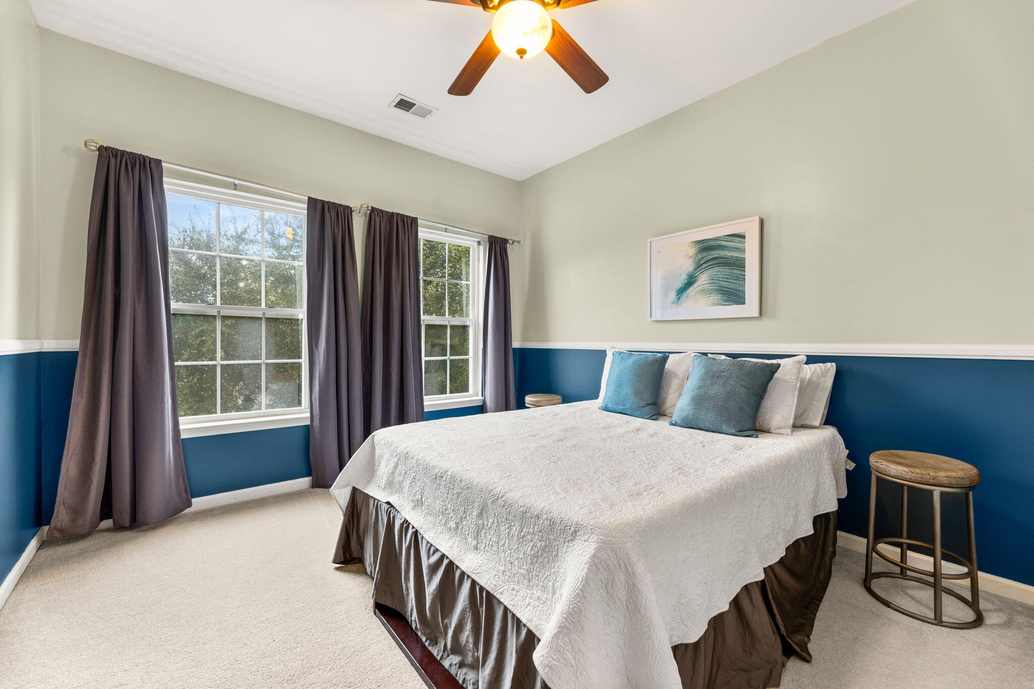 5253 Lenora Drive