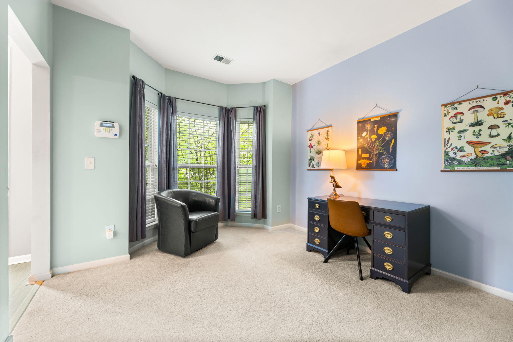5253 Lenora Drive