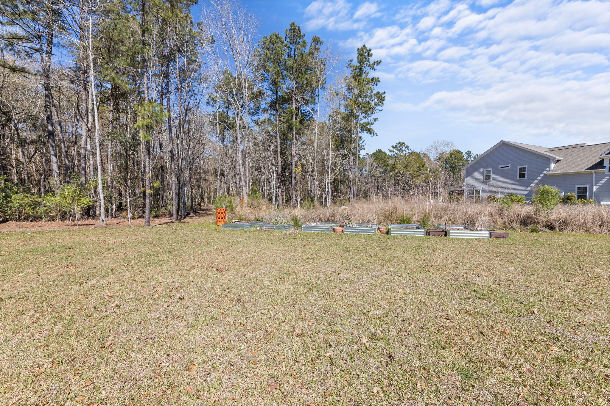 547 Pontoon Road
