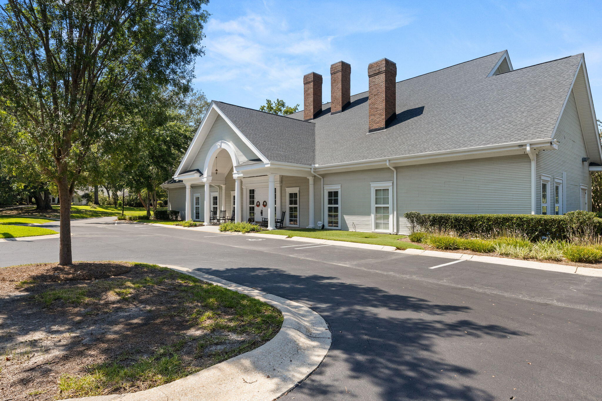 2472 Deer Ridge Lane # E1