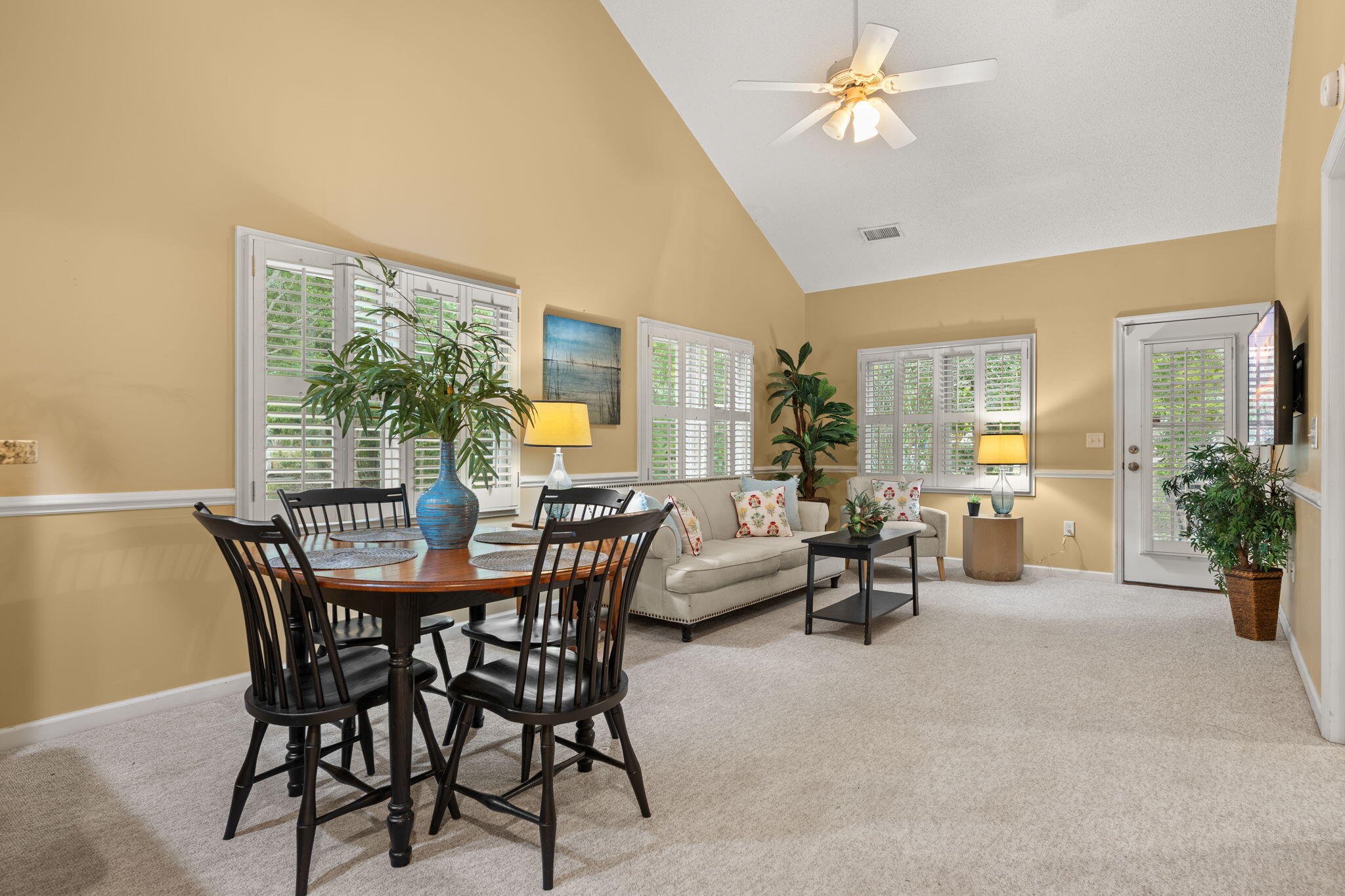 2472 Deer Ridge Lane # E1