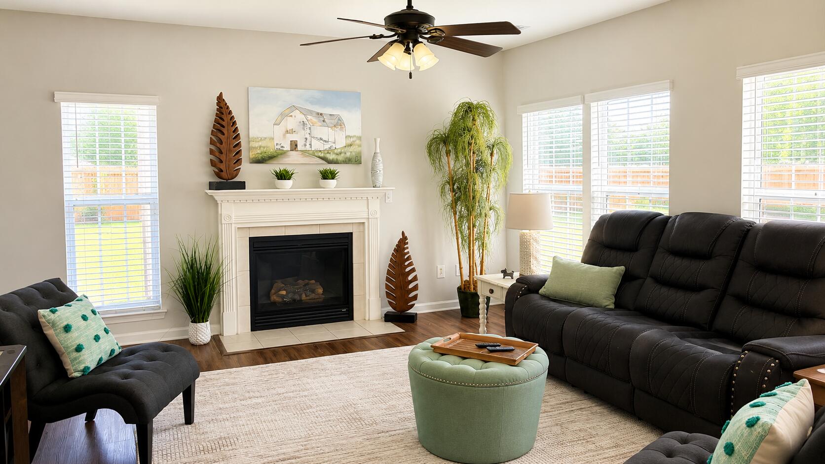 5255 Lenora Drive
