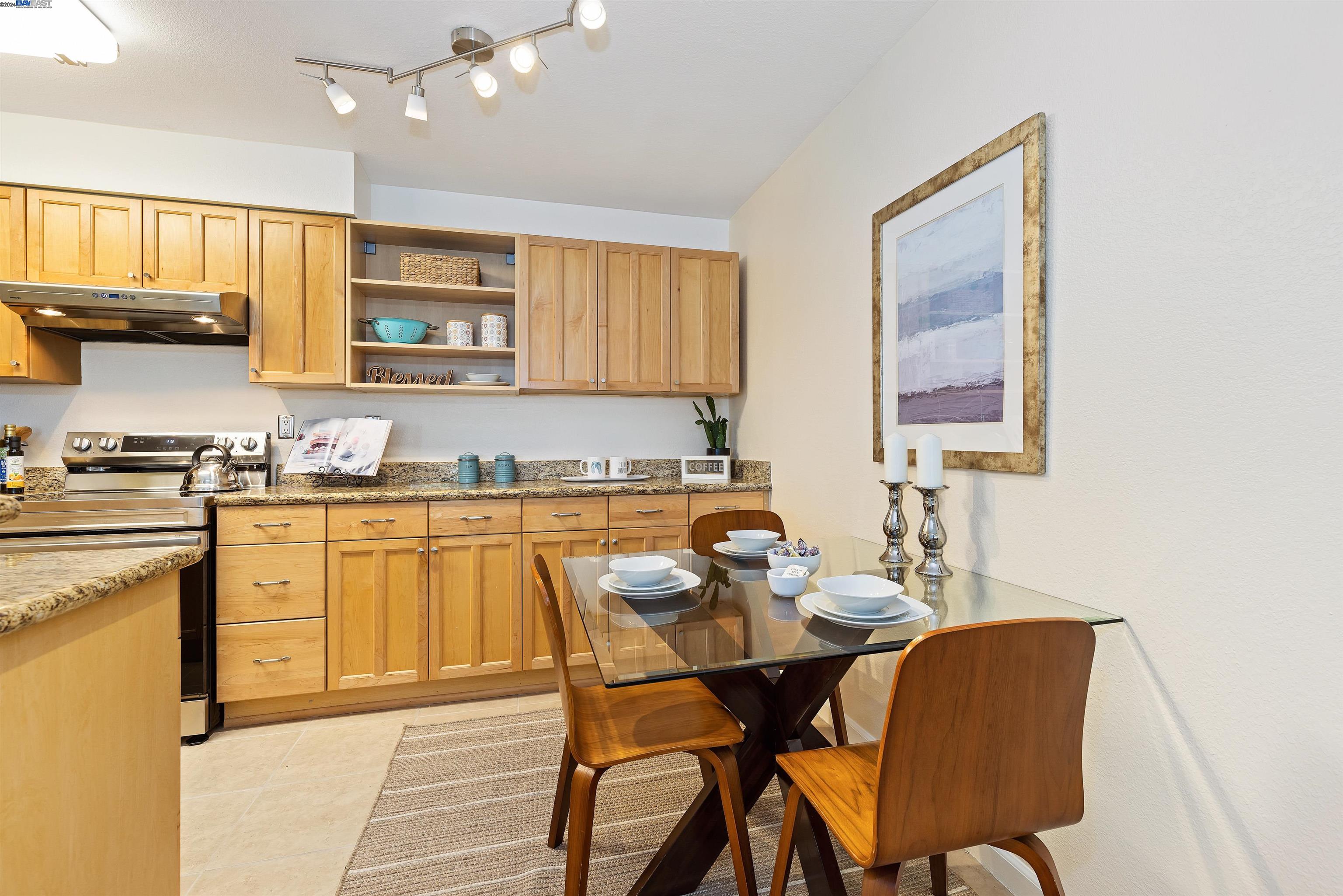 466 Crescent Street # 313
