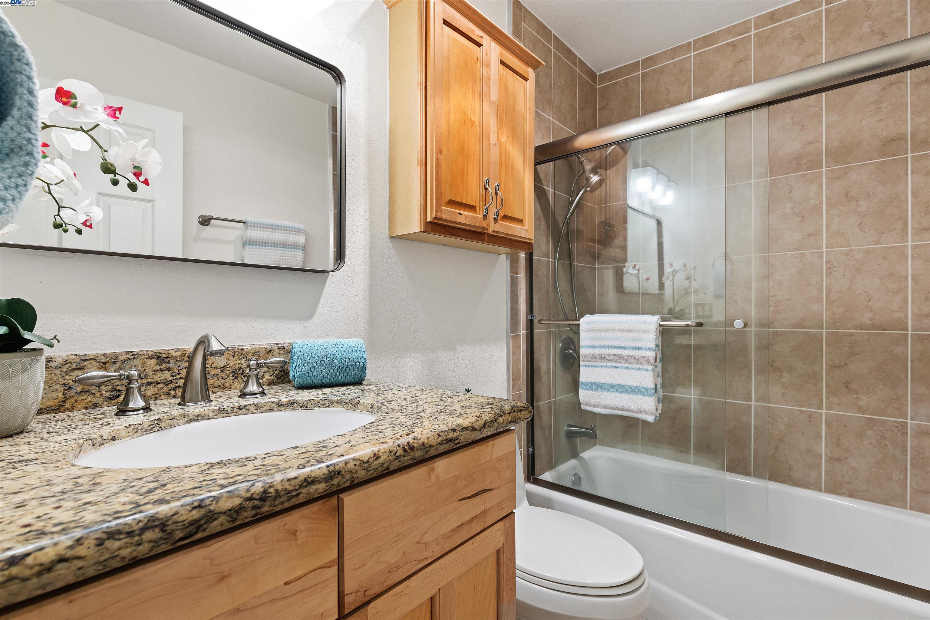 466 Crescent Street # 313