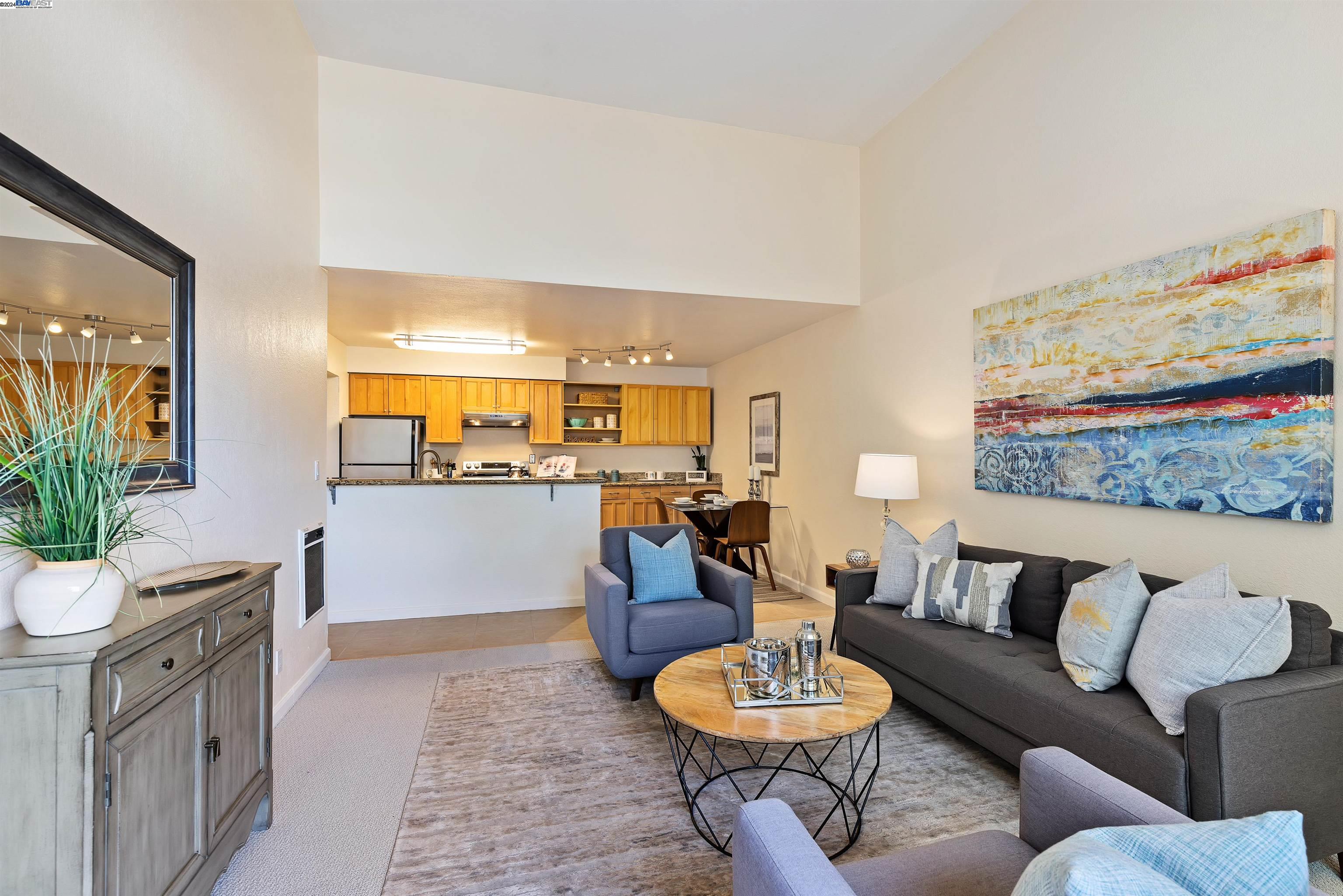 466 Crescent Street # 313