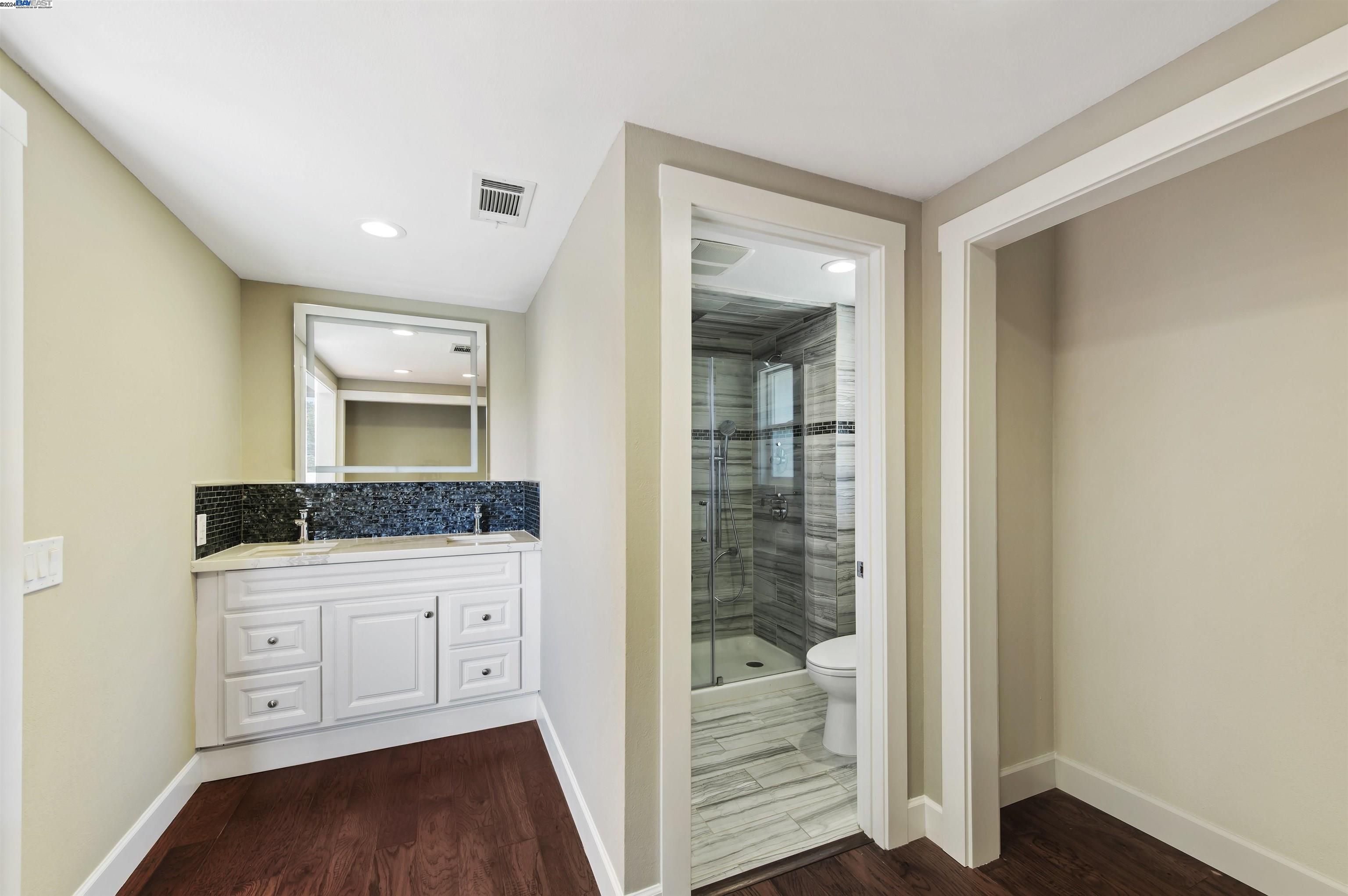 2491 Palmira Place