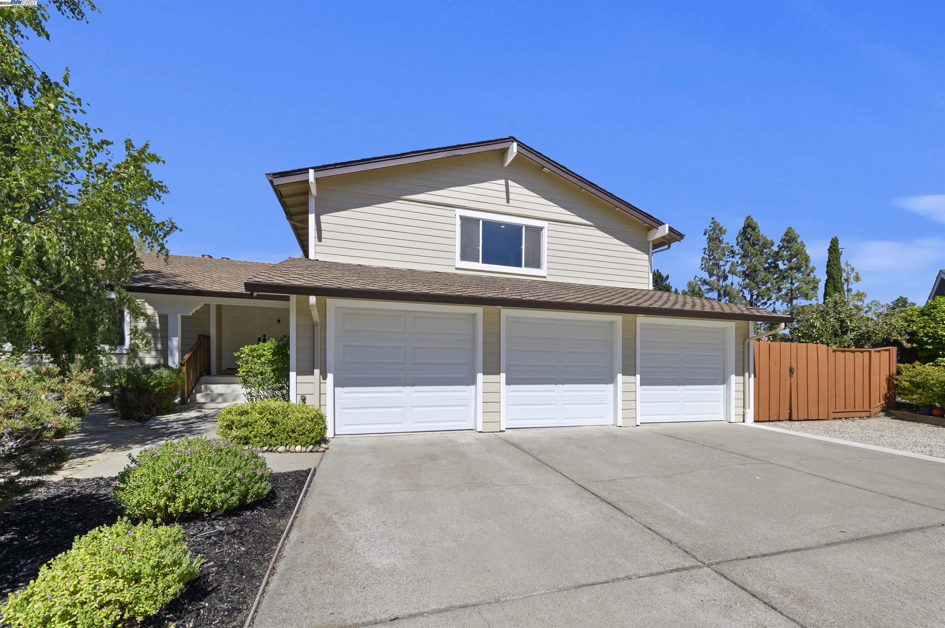 2491 Palmira Place