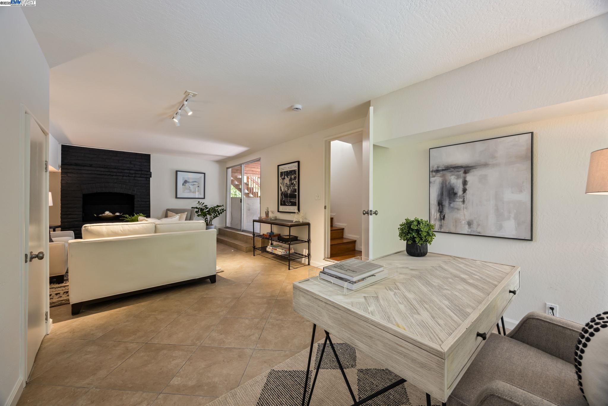 1530 Reliez Valley Rd, Lafayette