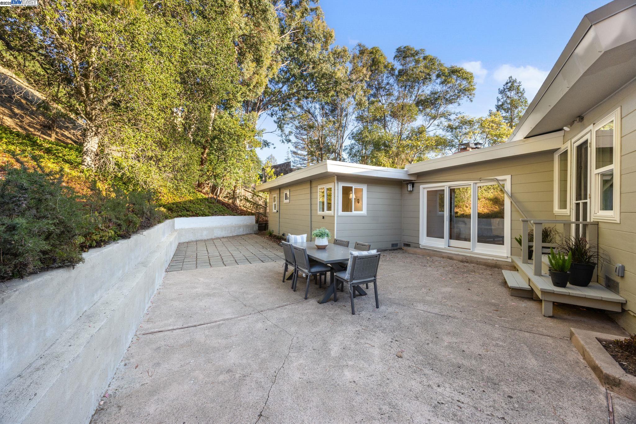 1530 Reliez Valley Rd, Lafayette