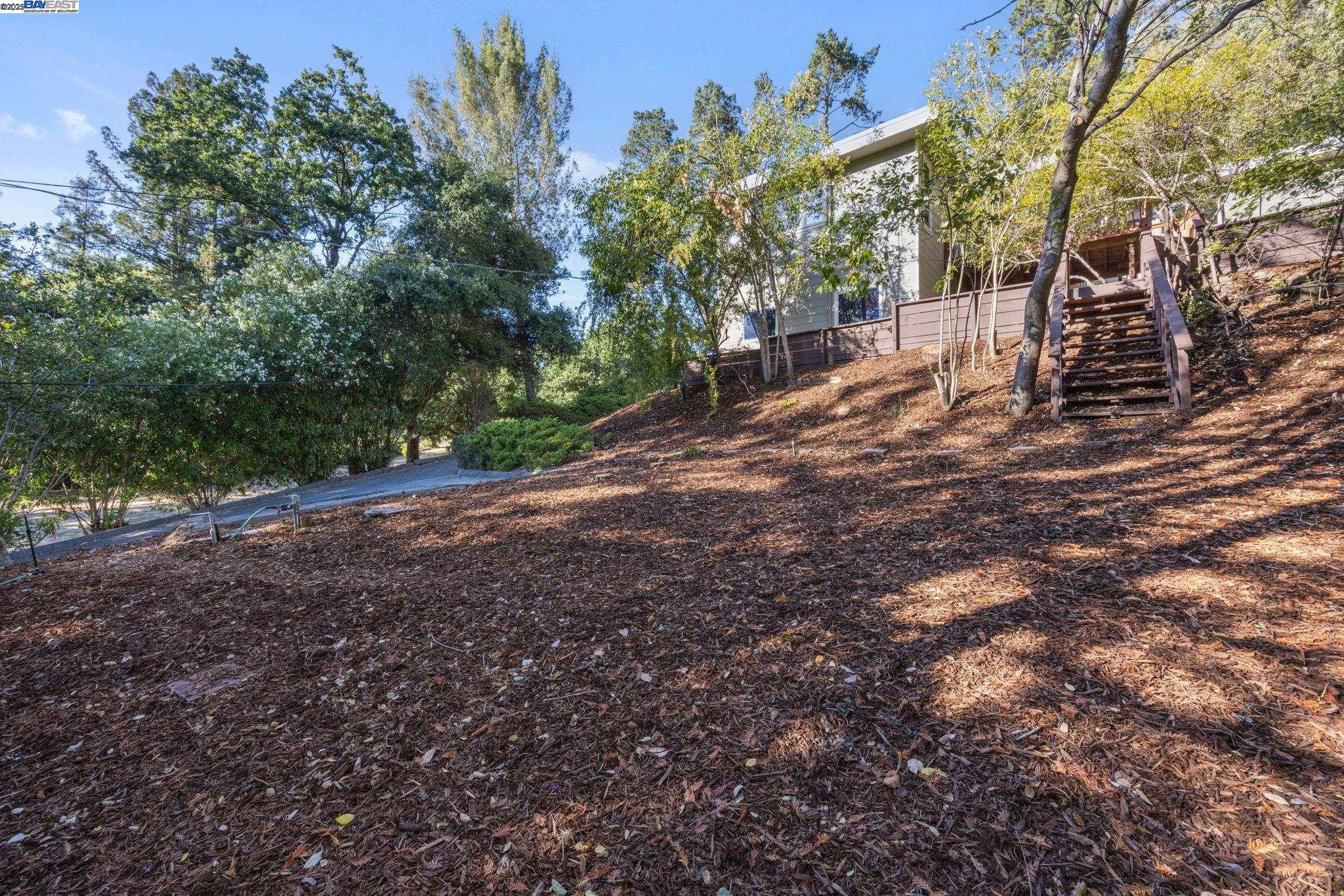 1530 Reliez Valley Rd, Lafayette