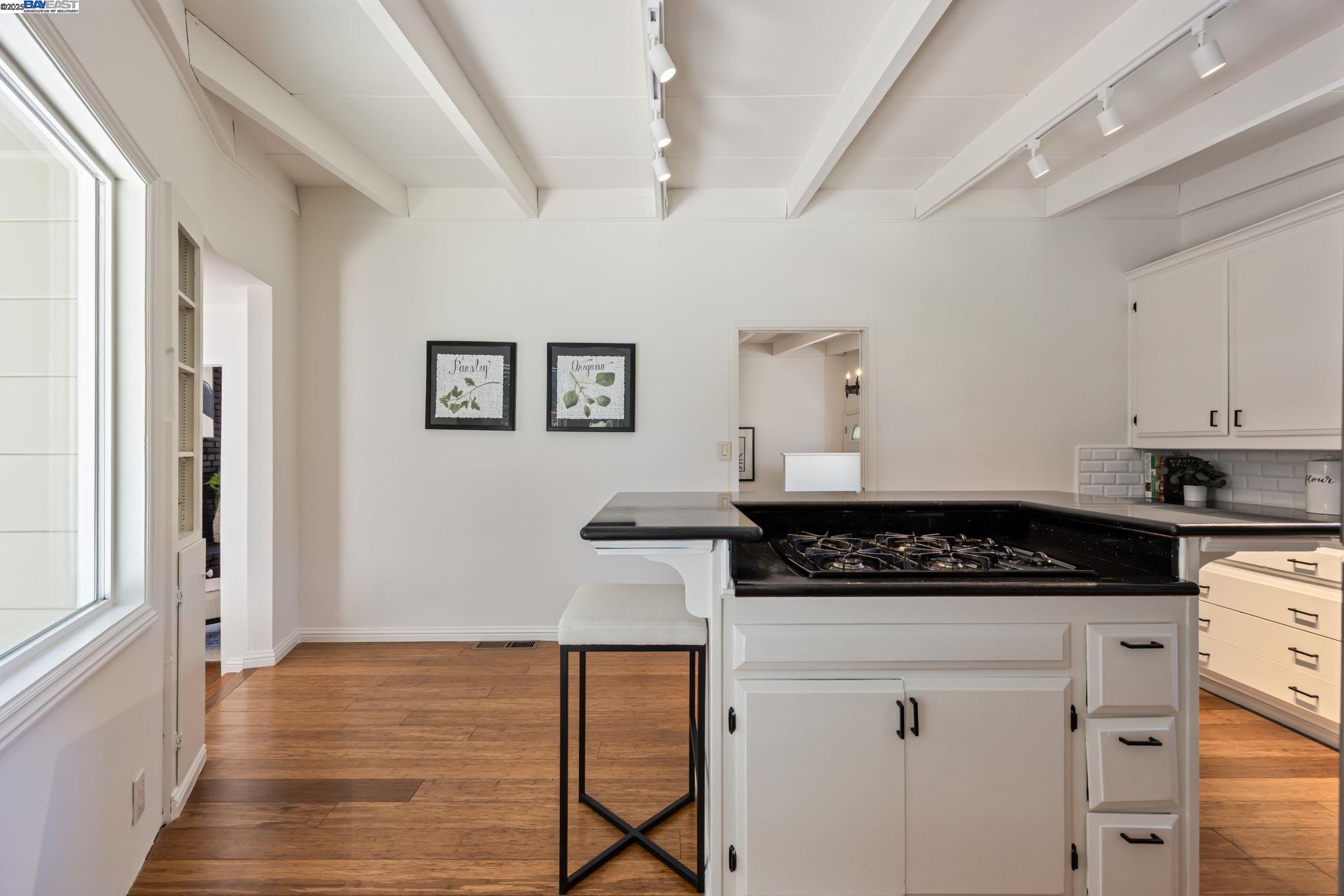 1530 Reliez Valley Rd, Lafayette