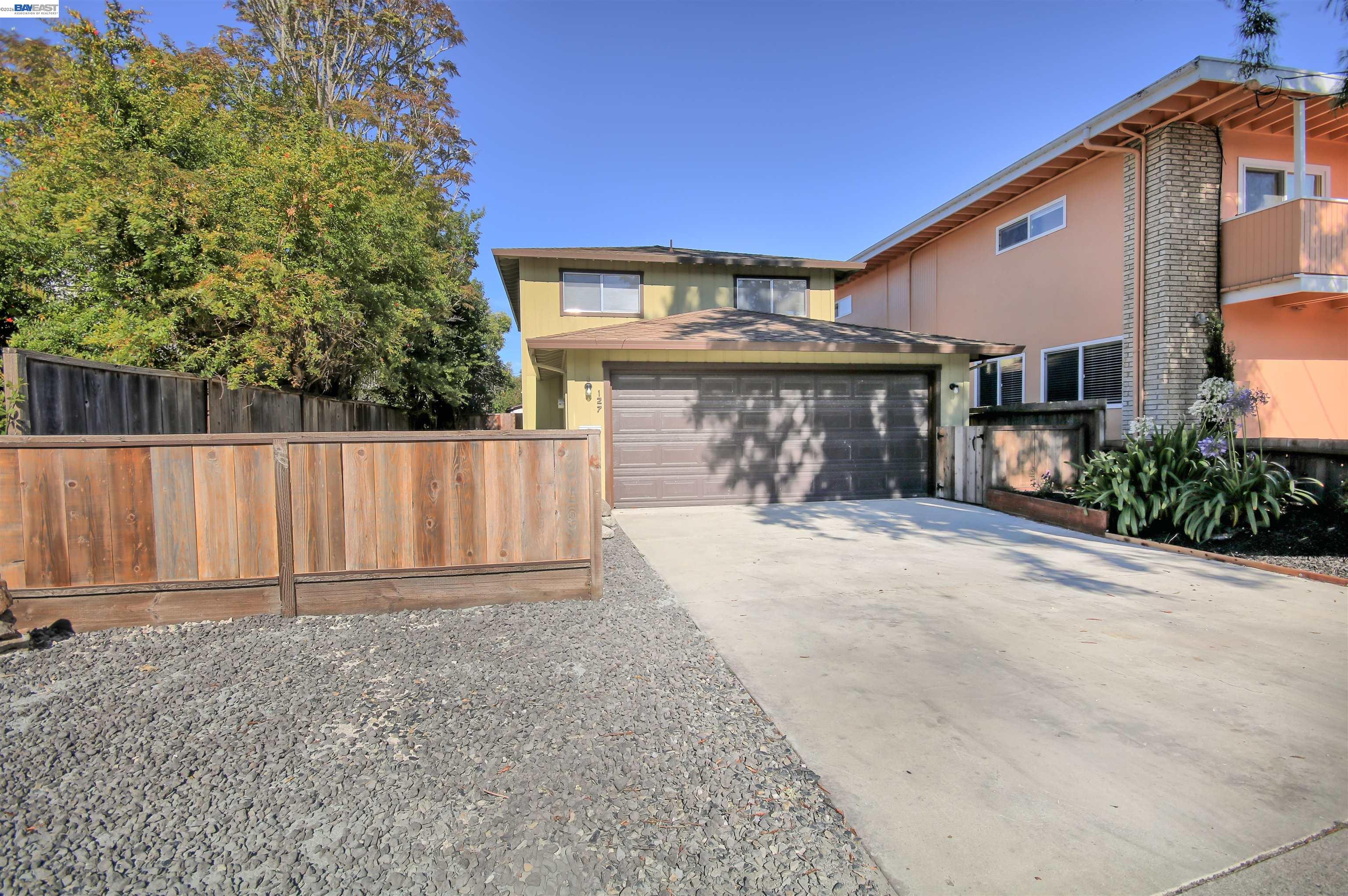127 Walti St