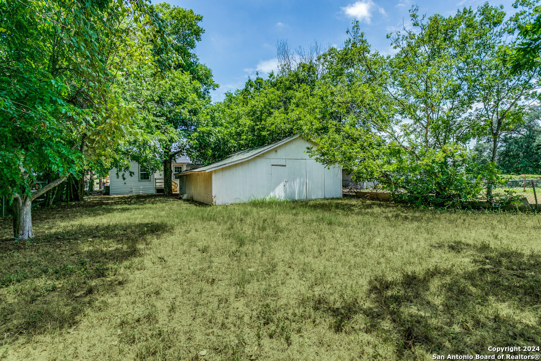 1942 Lamar St