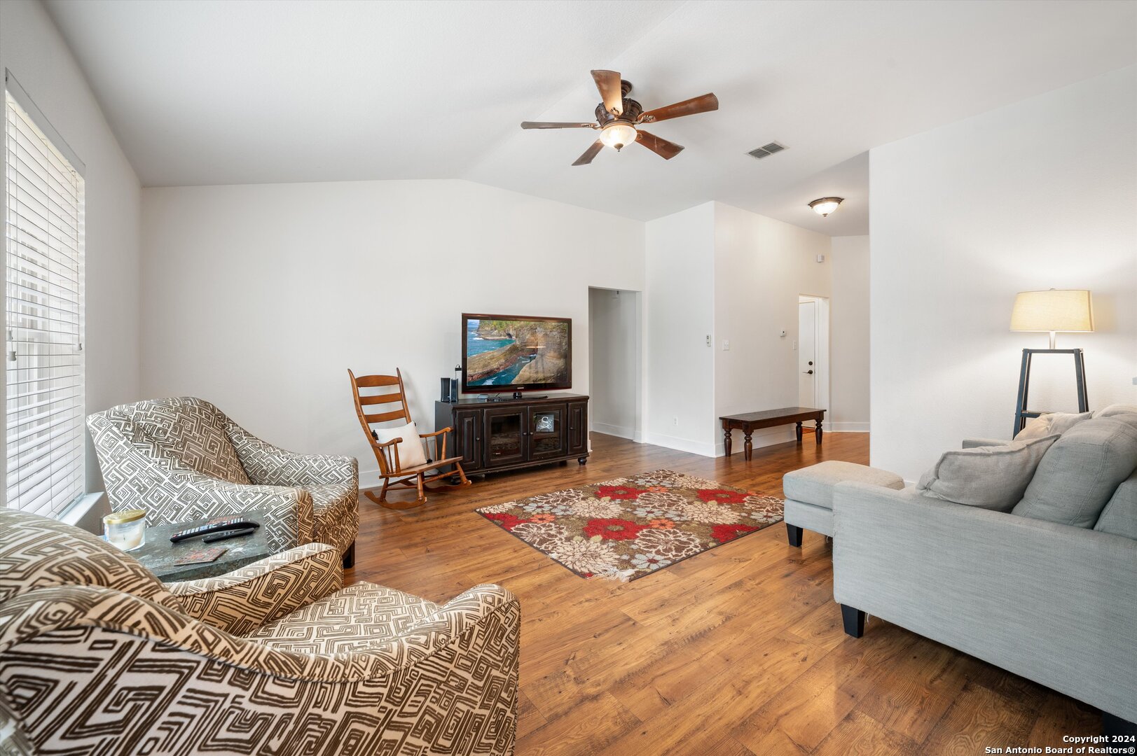 237 TURNBERRY DR
