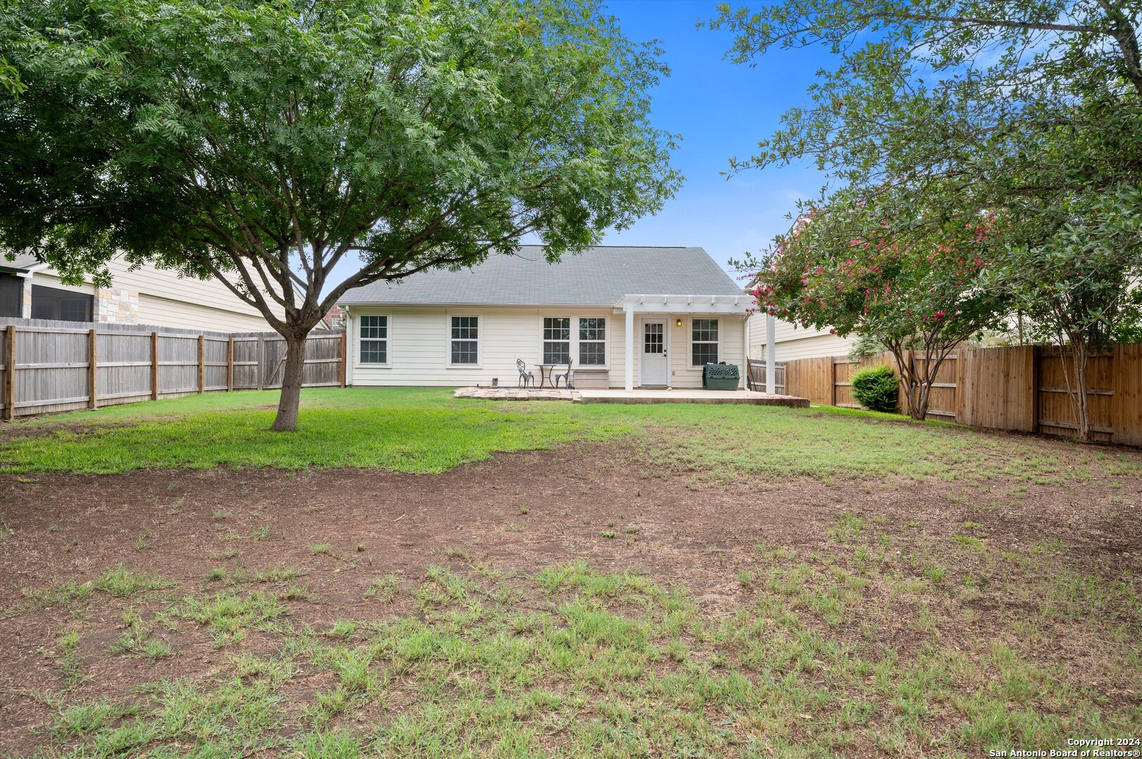 237 TURNBERRY DR