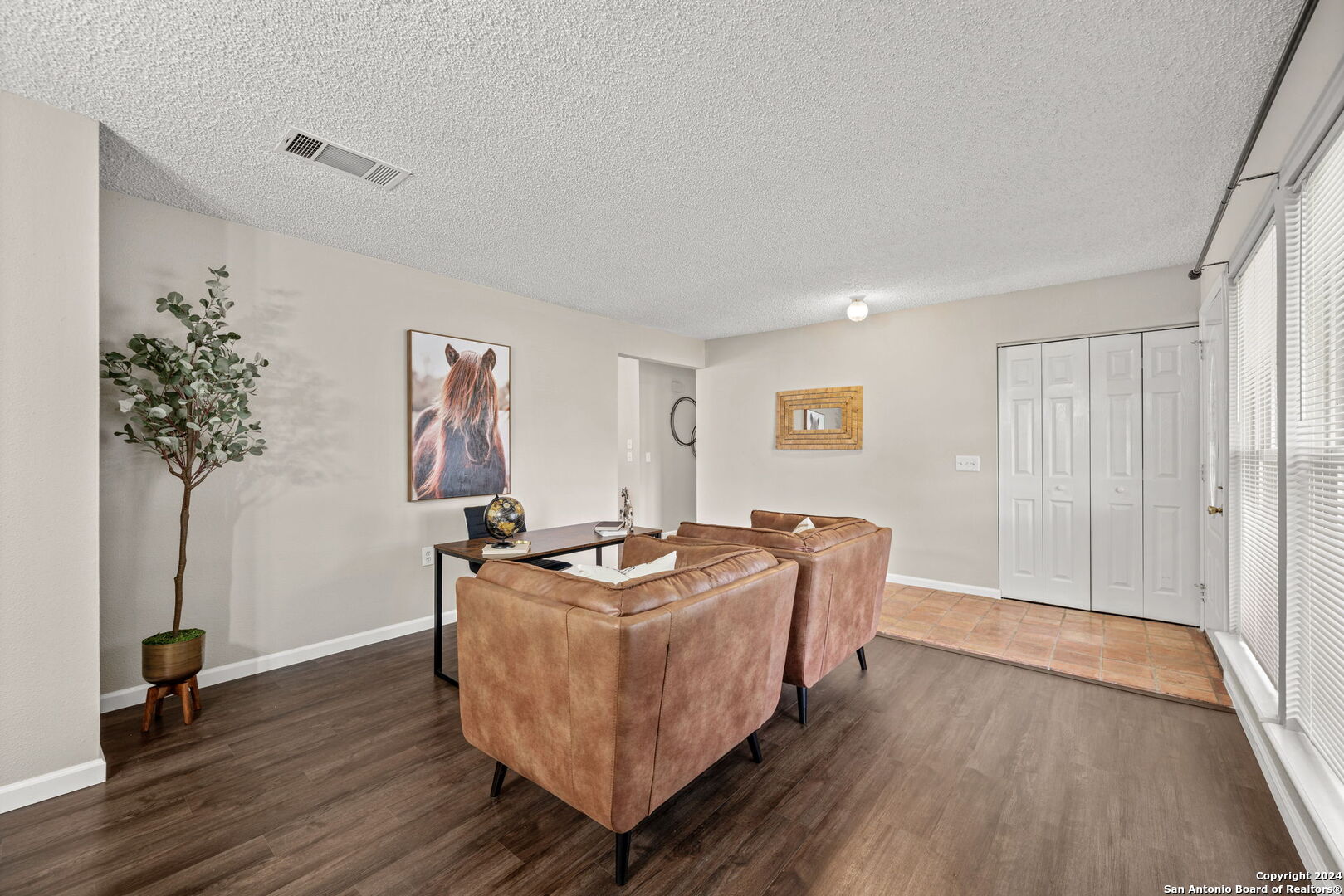 5911 Lake Champlain