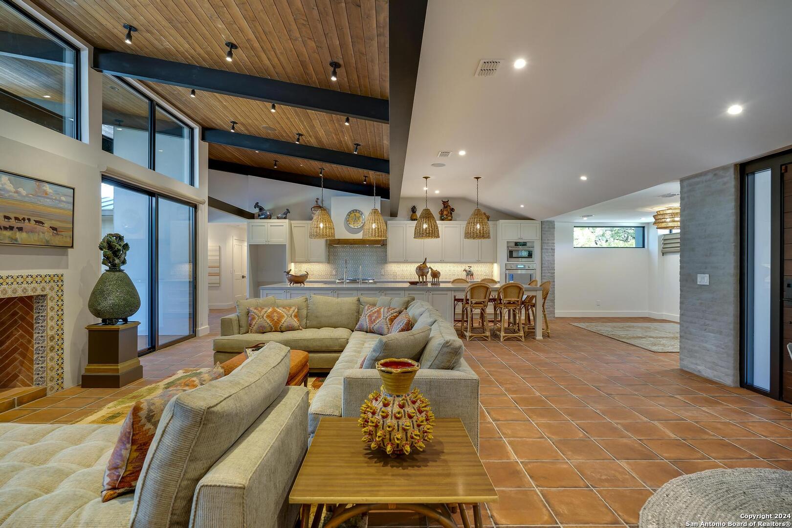 119 Canyon Oaks Dr