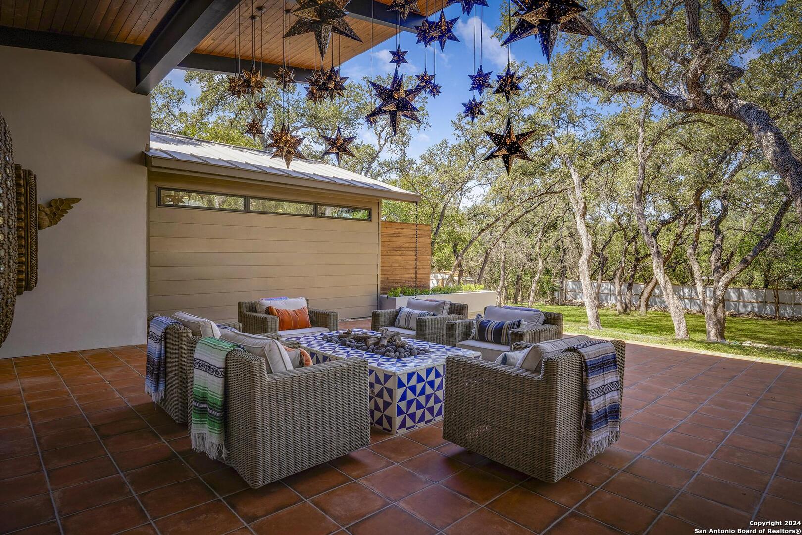 119 Canyon Oaks Dr