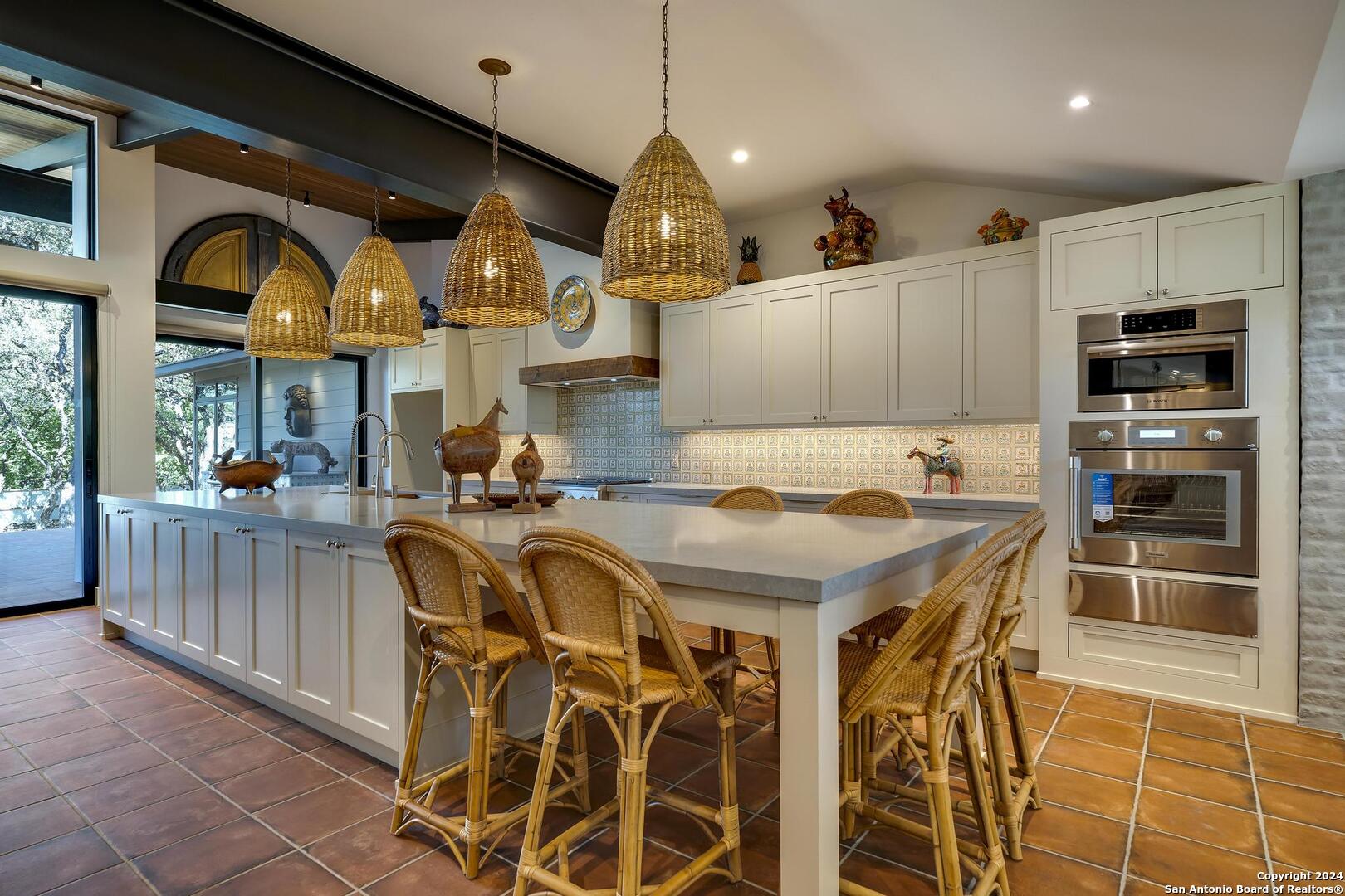119 Canyon Oaks Dr