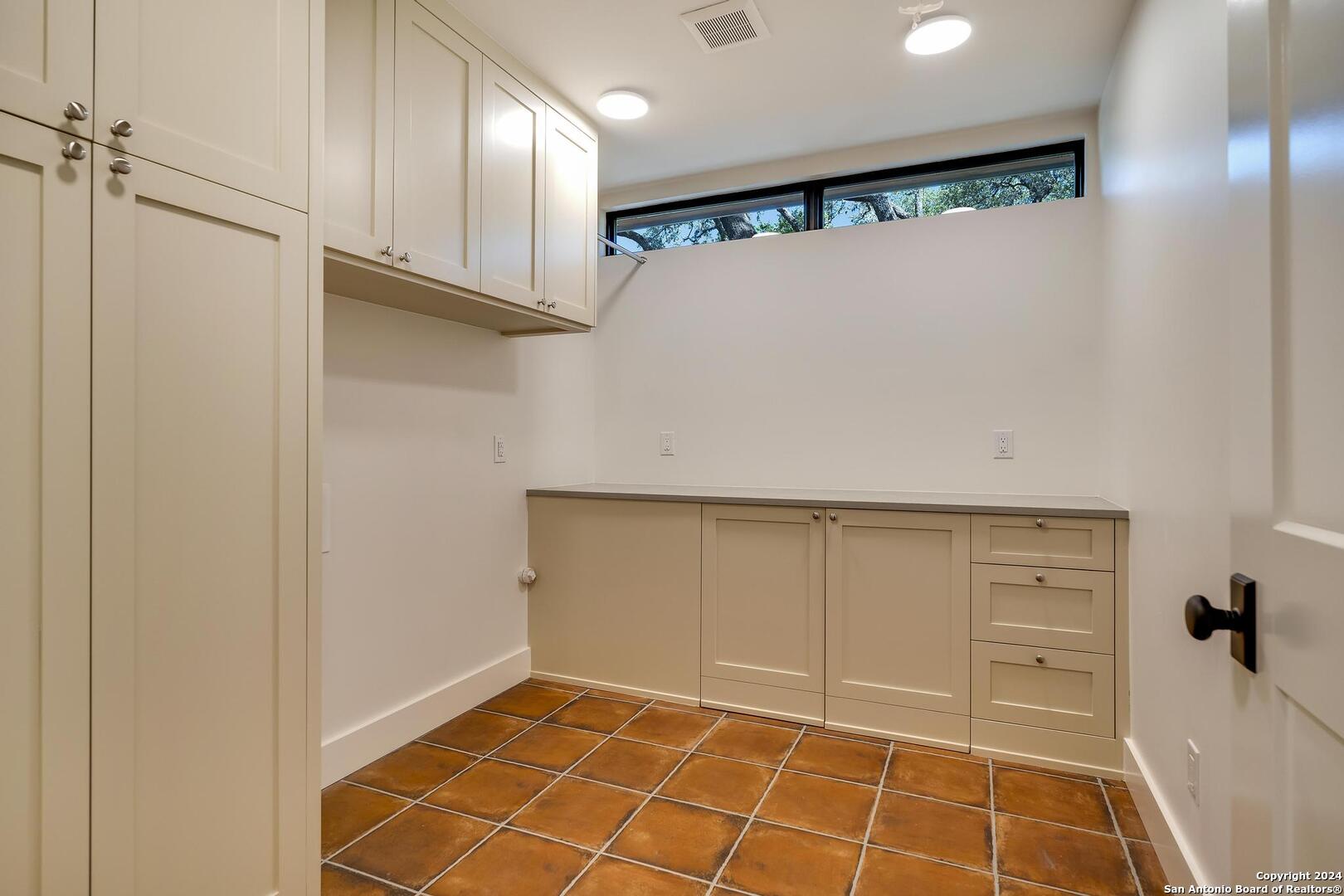 119 Canyon Oaks Dr