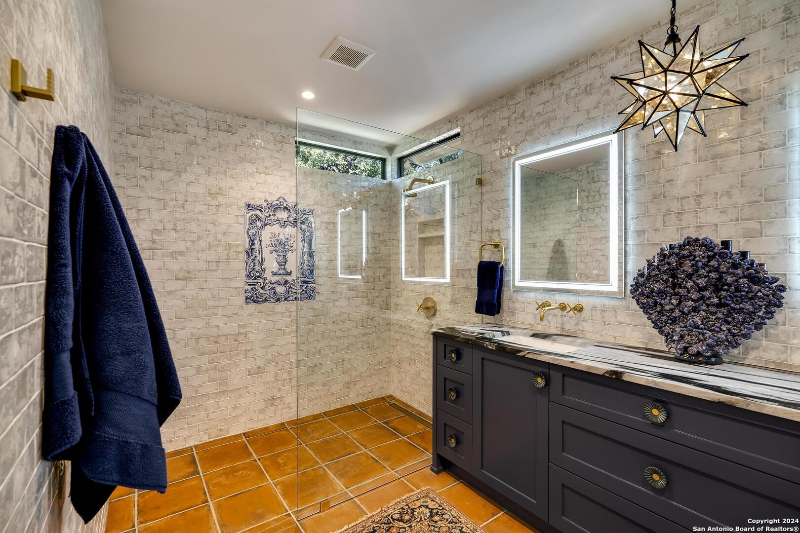 119 Canyon Oaks Dr