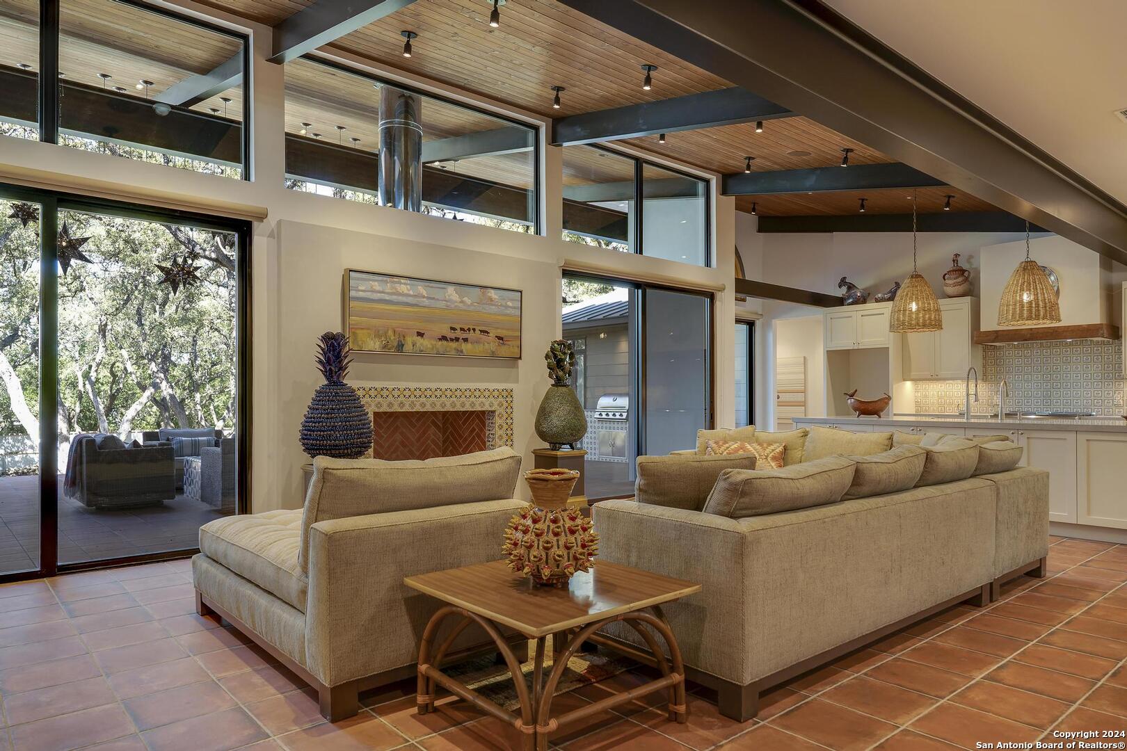 119 Canyon Oaks Dr
