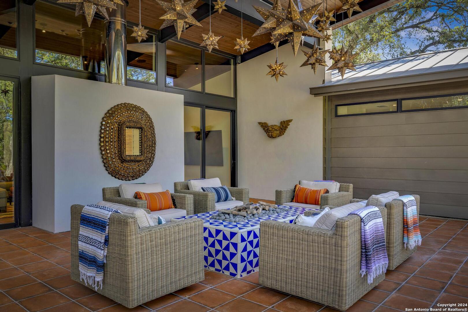 119 Canyon Oaks Dr