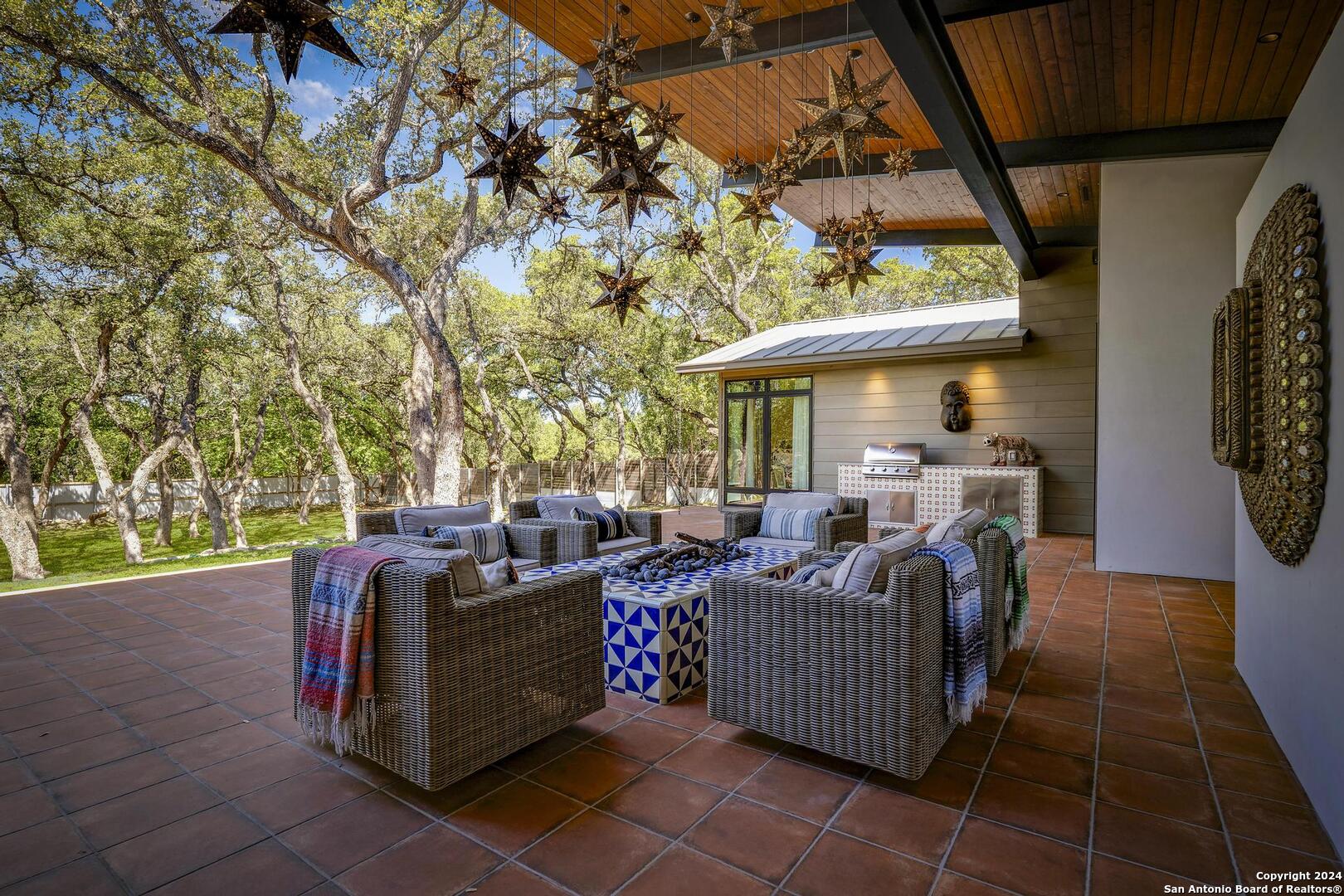 119 Canyon Oaks Dr