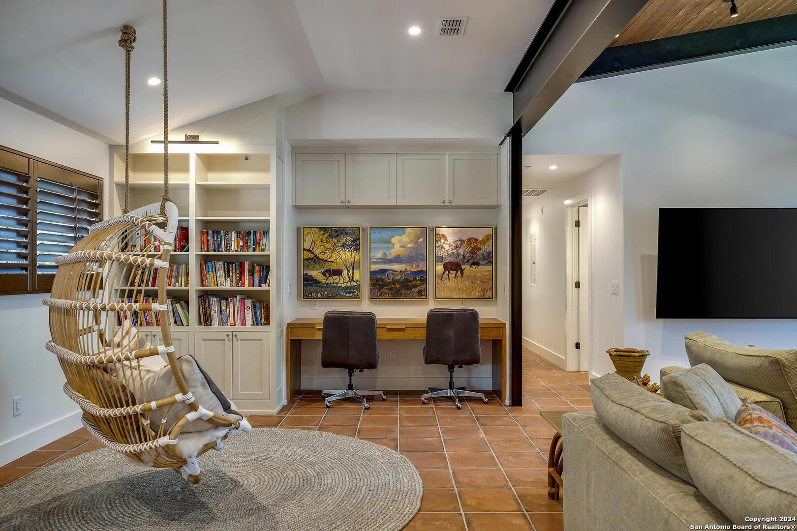 119 Canyon Oaks Dr