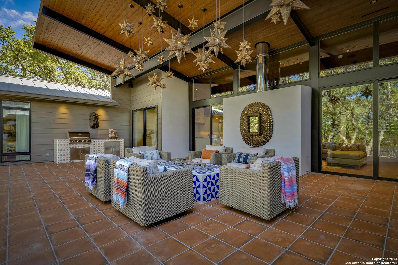 119 Canyon Oaks Dr