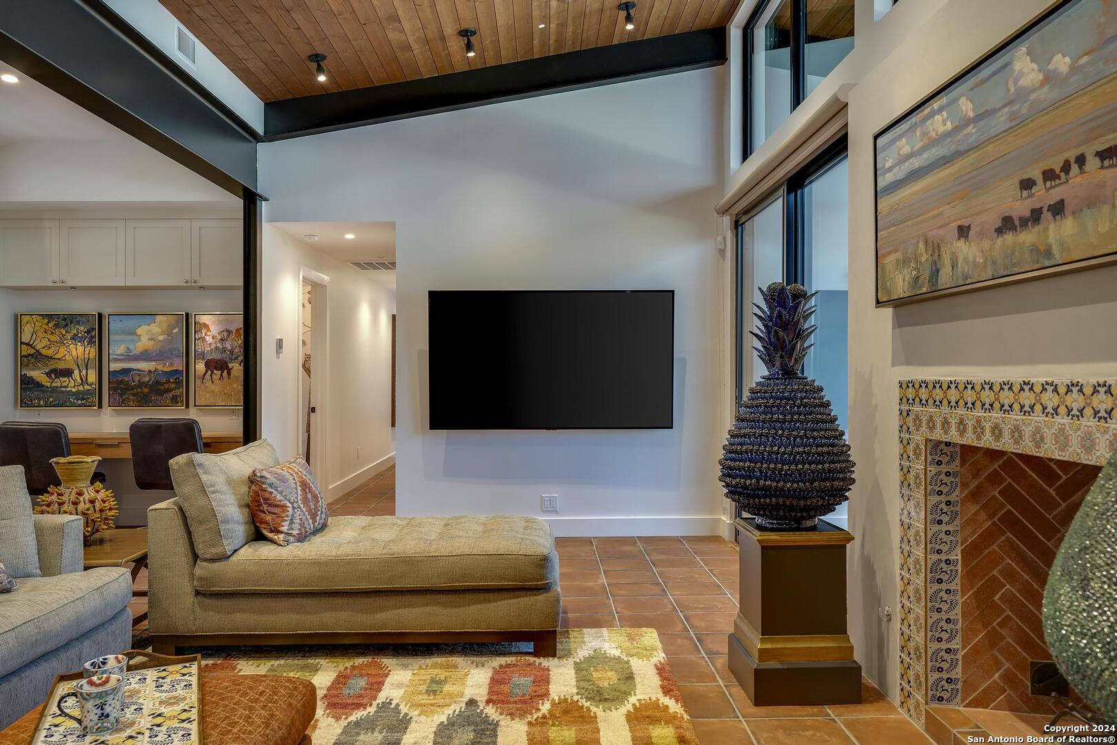 119 Canyon Oaks Dr