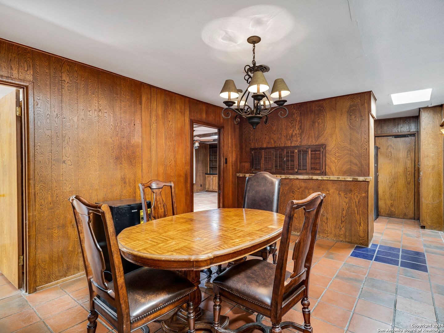 2930 BURNSIDE DR