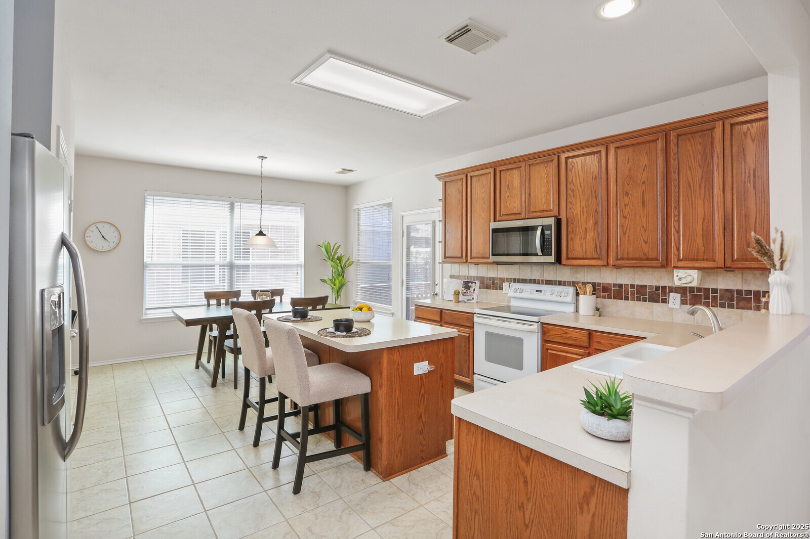 21011 Encino Dawn