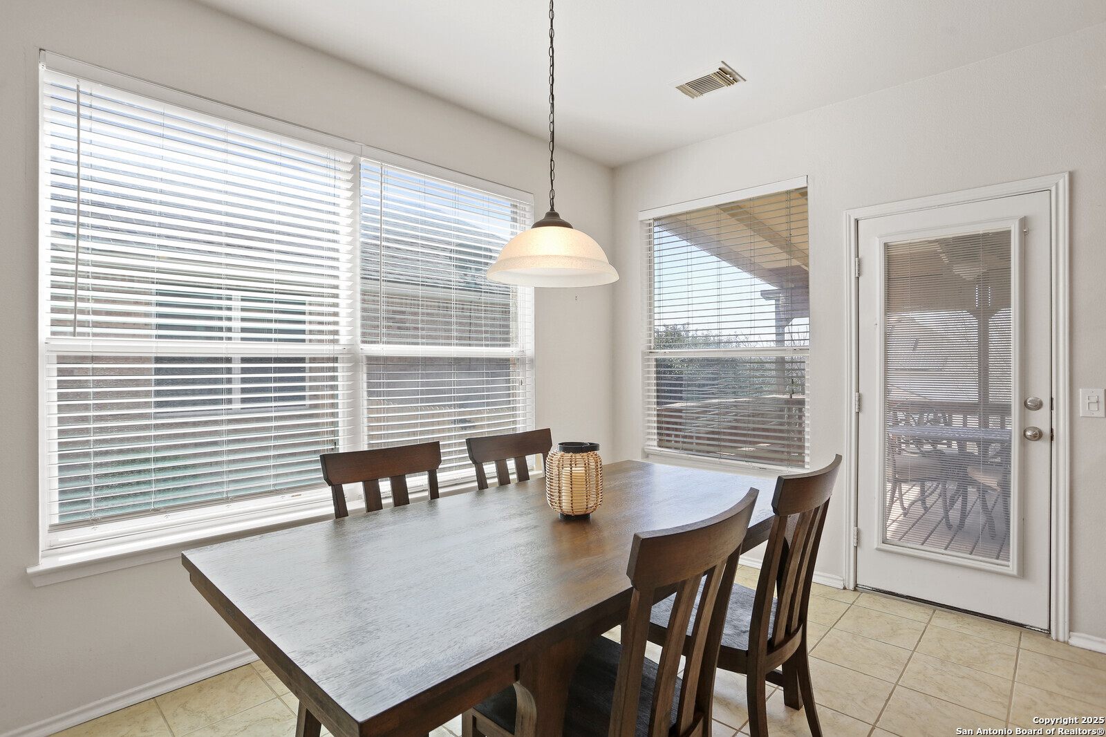 21011 Encino Dawn