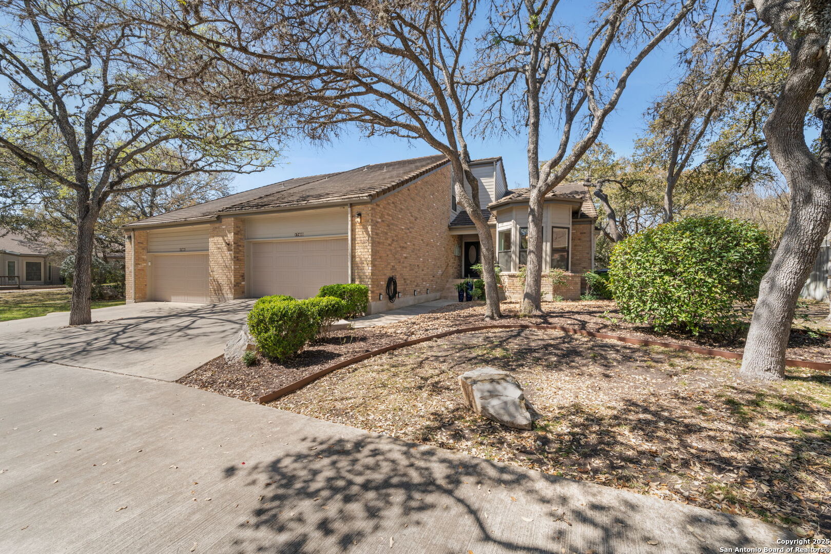 17403 Piney Woods Unit: 8101