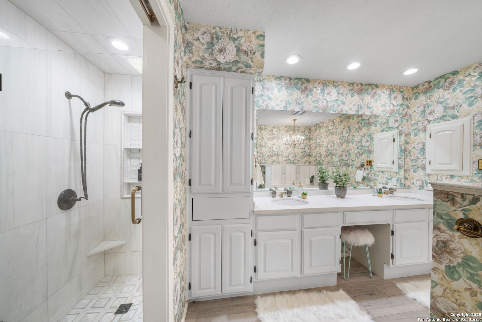 17403 Piney Woods Unit: 8101