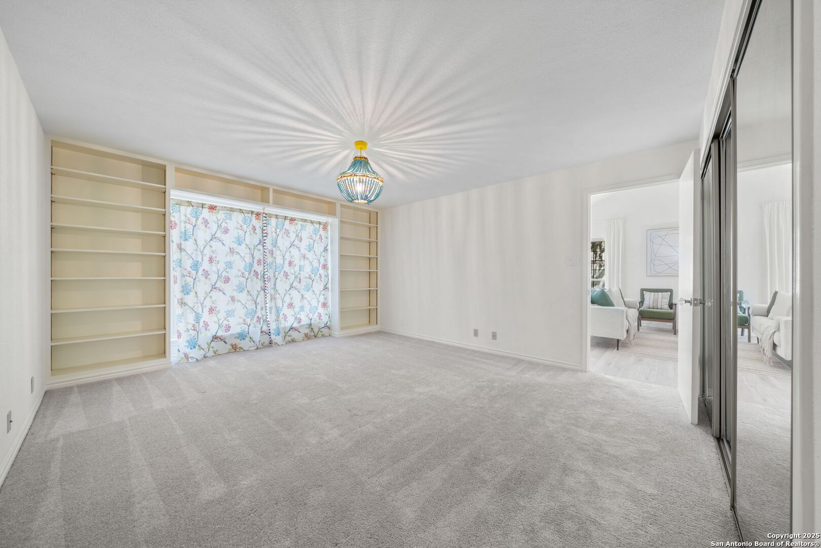 17403 Piney Woods Unit: 8101