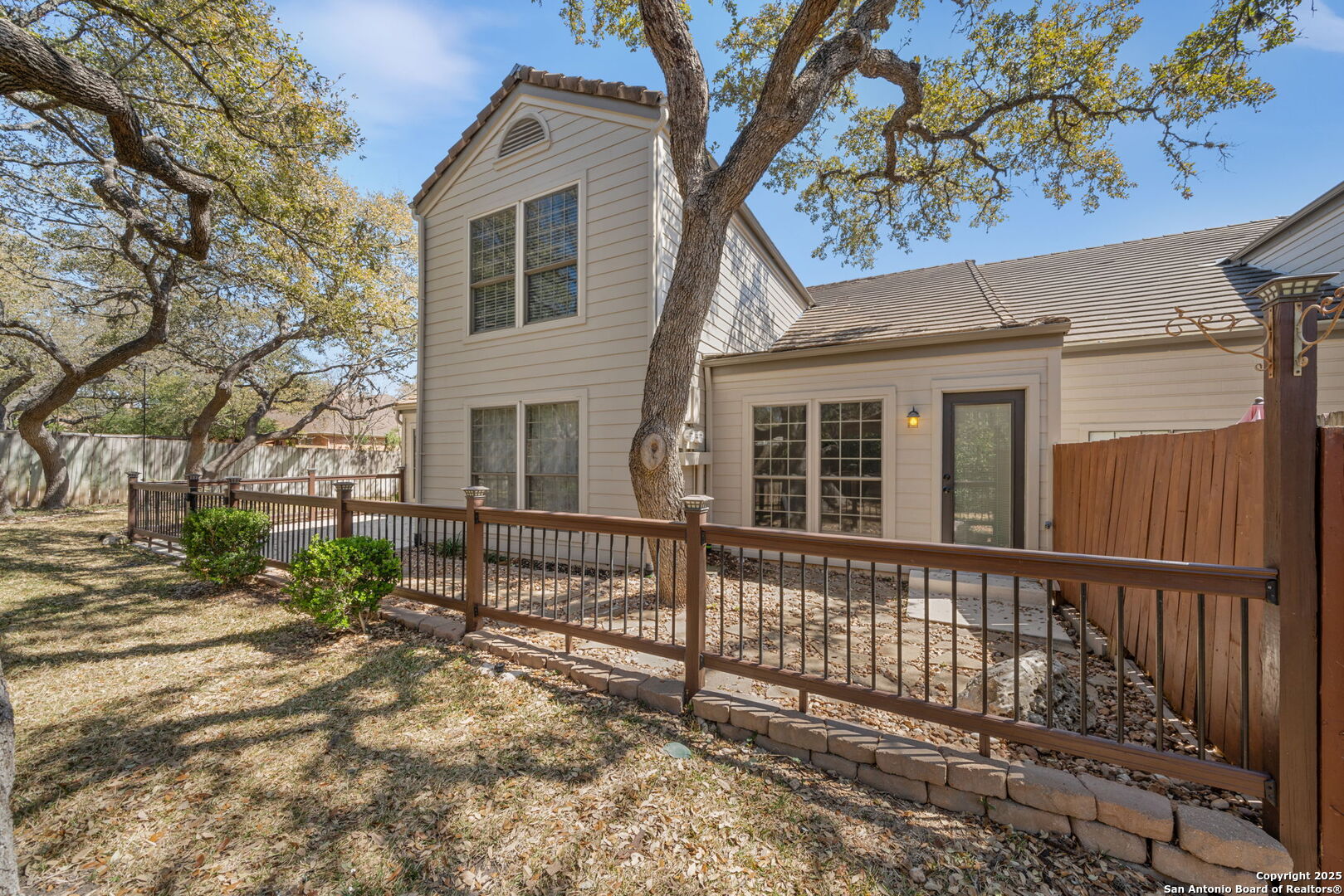 17403 Piney Woods Unit: 8101