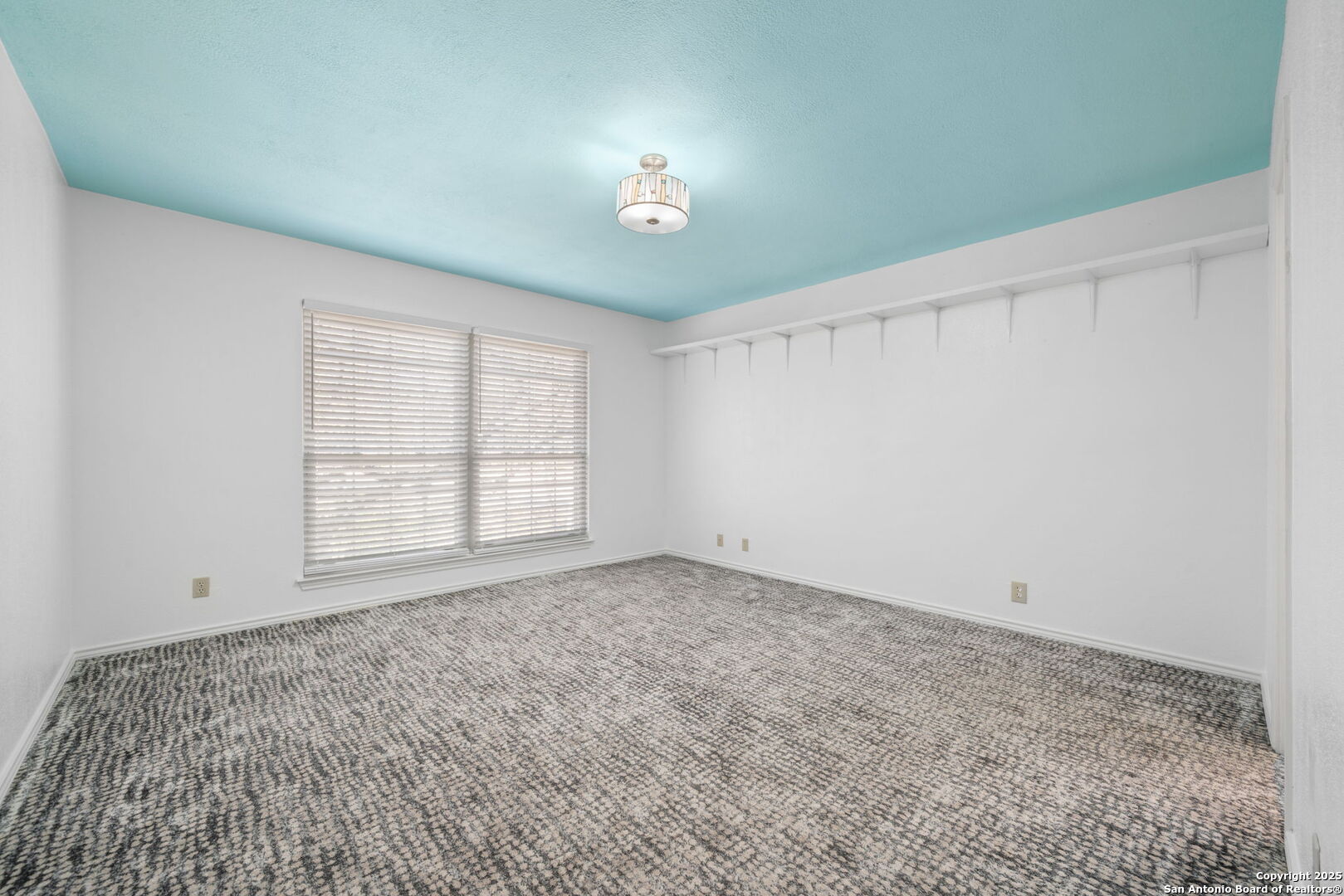 17403 Piney Woods Unit: 8101