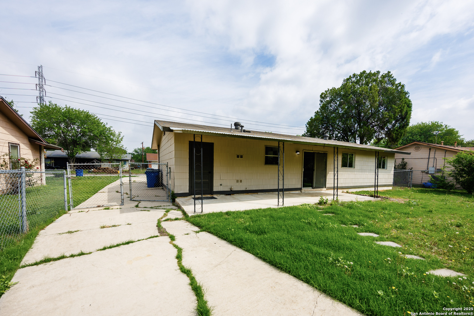 5218 Swann