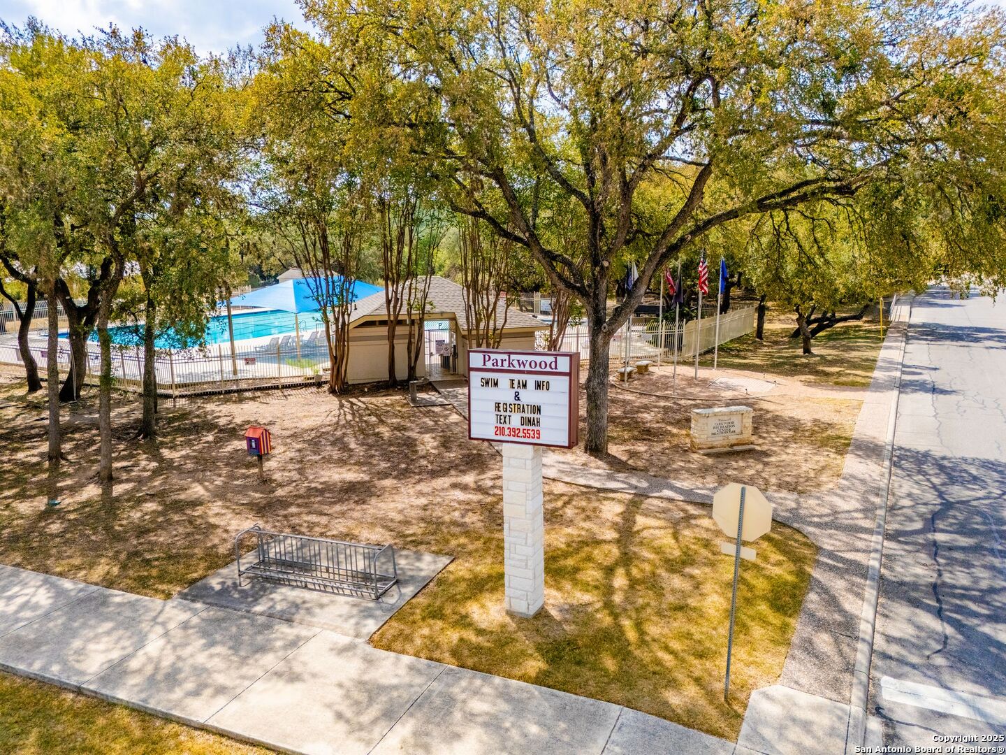 7651 Cascade Oak