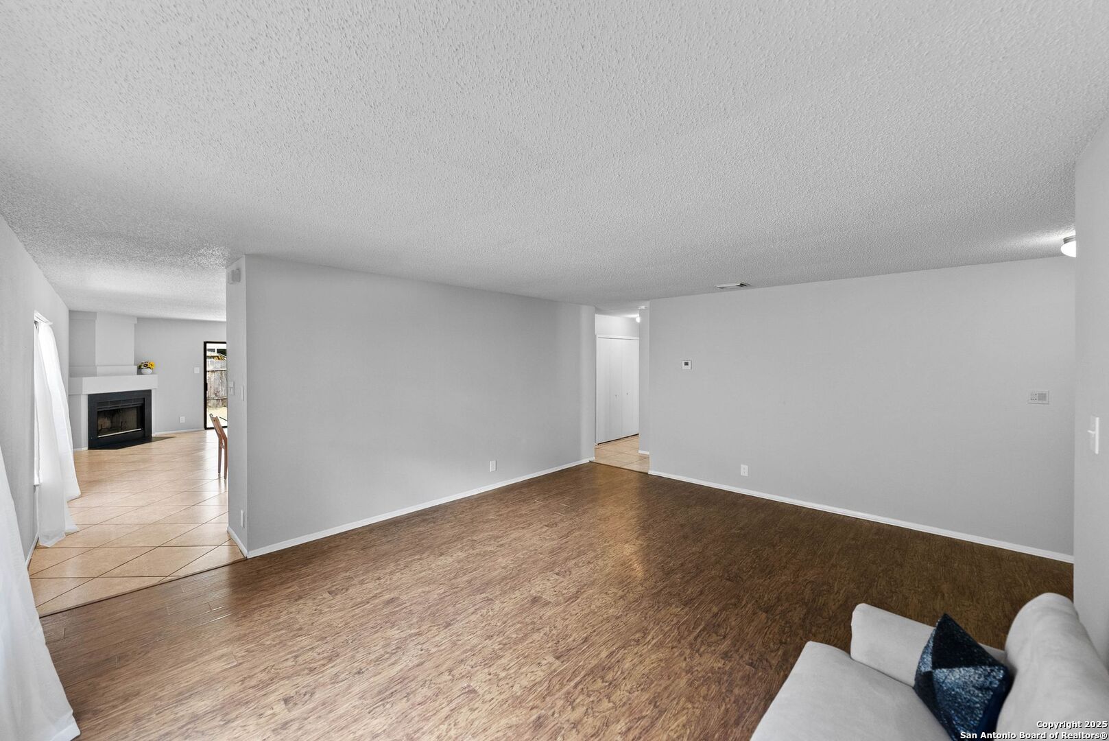 7651 Cascade Oak